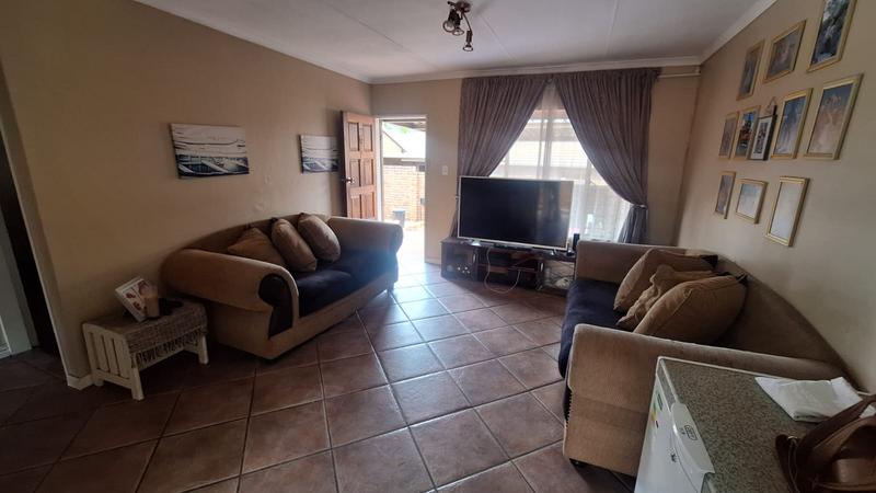 To Let 2 Bedroom Property for Rent in Rooihuiskraal North Gauteng