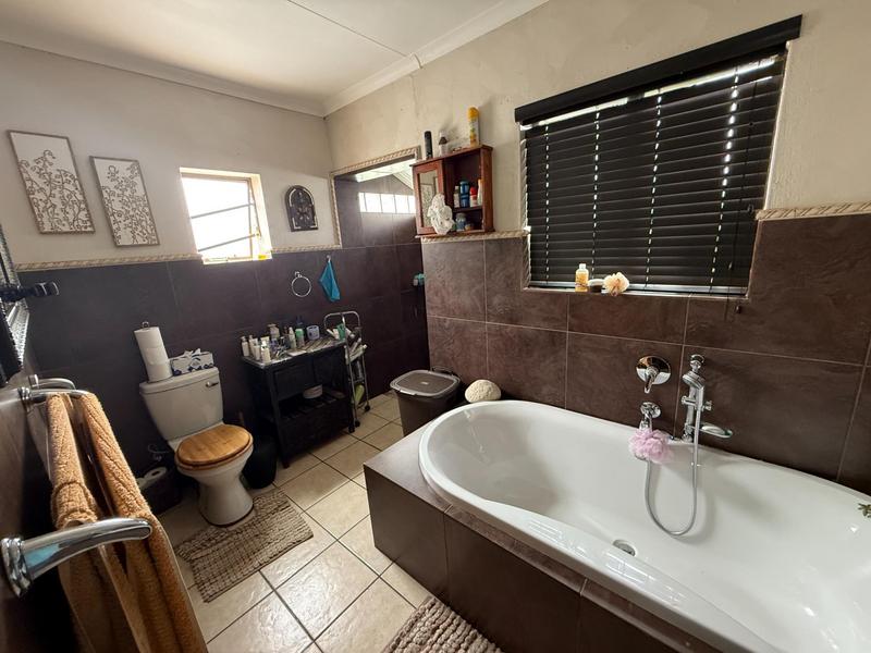 3 Bedroom Property for Sale in The Reeds Gauteng