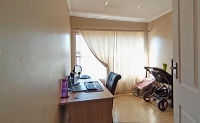 3 Bedroom Property for Sale in Wierda Park Gauteng