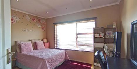 3 Bedroom Property for Sale in Wierda Park Gauteng