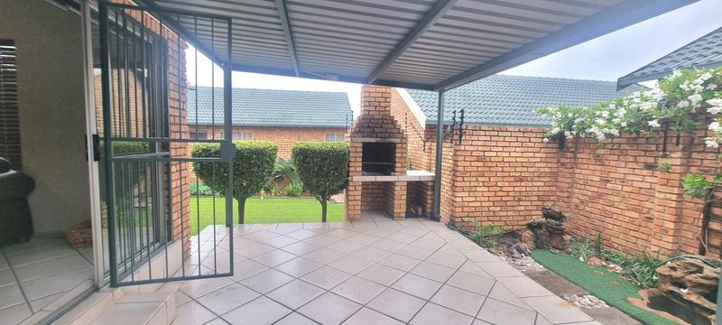 3 Bedroom Property for Sale in Amberfield Gauteng