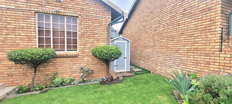 3 Bedroom Property for Sale in Amberfield Gauteng