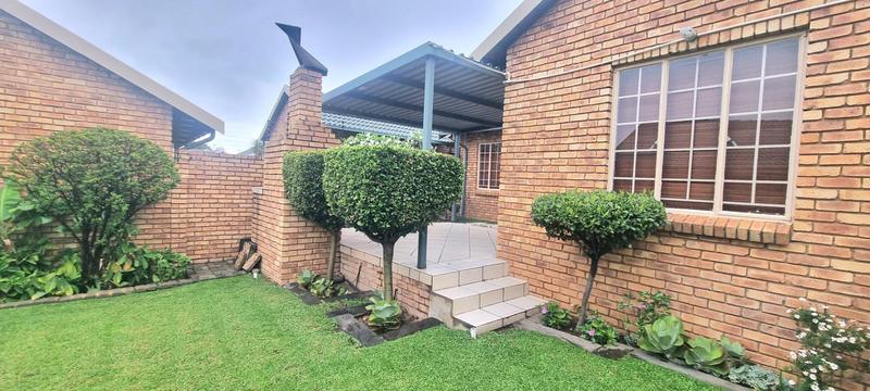 3 Bedroom Property for Sale in Amberfield Gauteng