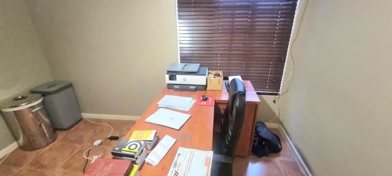 3 Bedroom Property for Sale in Amberfield Gauteng