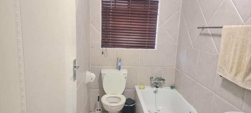 3 Bedroom Property for Sale in Amberfield Gauteng