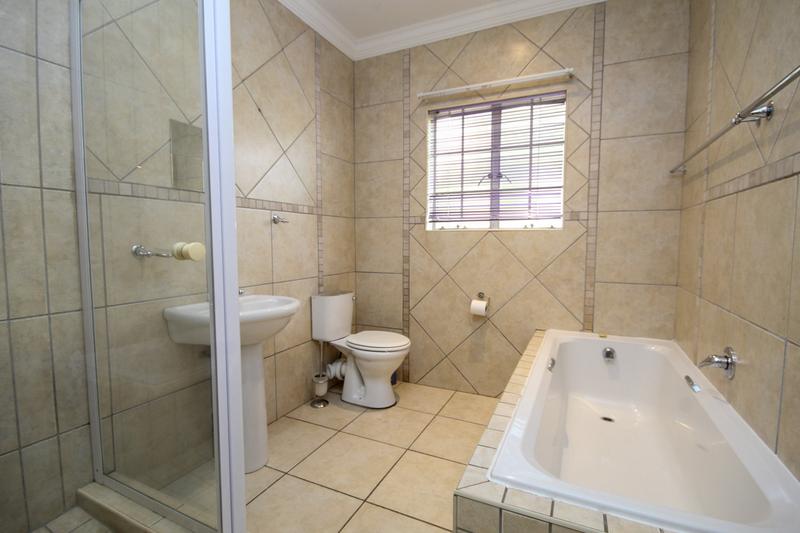 3 Bedroom Property for Sale in Thatchfield Gauteng