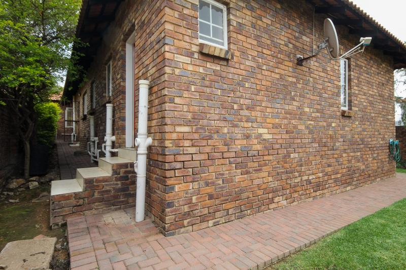 3 Bedroom Property for Sale in Thatchfield Gauteng