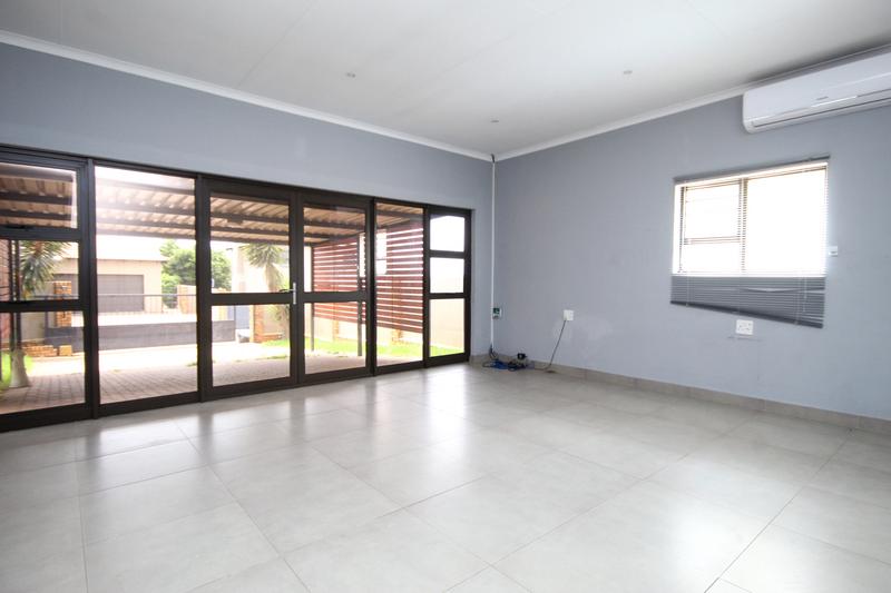 4 Bedroom Property for Sale in Thatchfield Gauteng
