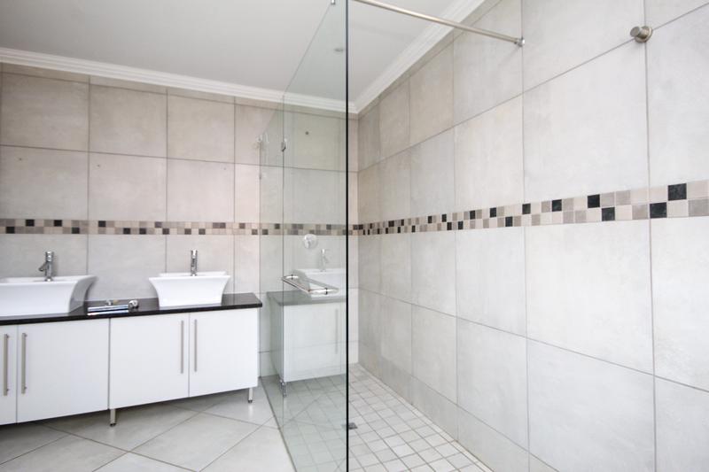 4 Bedroom Property for Sale in Thatchfield Gauteng