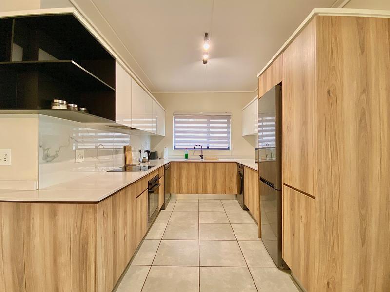 To Let 3 Bedroom Property for Rent in Waterfall Gauteng