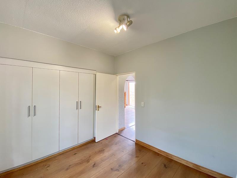 2 Bedroom Property for Sale in Lonehill Gauteng