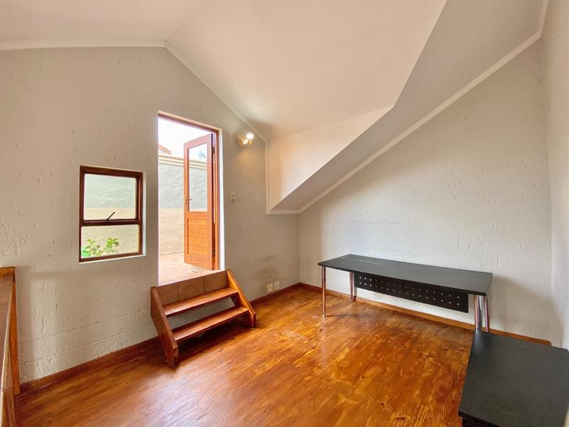 2 Bedroom Property for Sale in Lonehill Gauteng