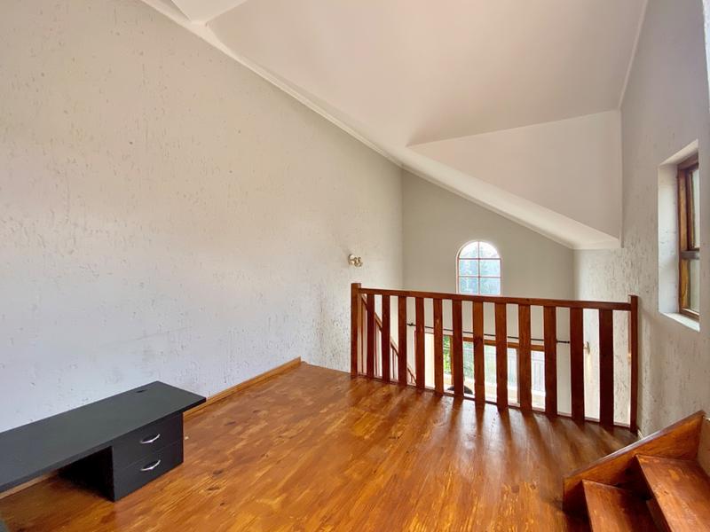 2 Bedroom Property for Sale in Lonehill Gauteng