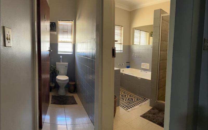 To Let 5 Bedroom Property for Rent in Lynnwood Gauteng