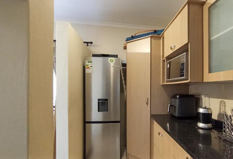 2 Bedroom Property for Sale in Beverley Gauteng