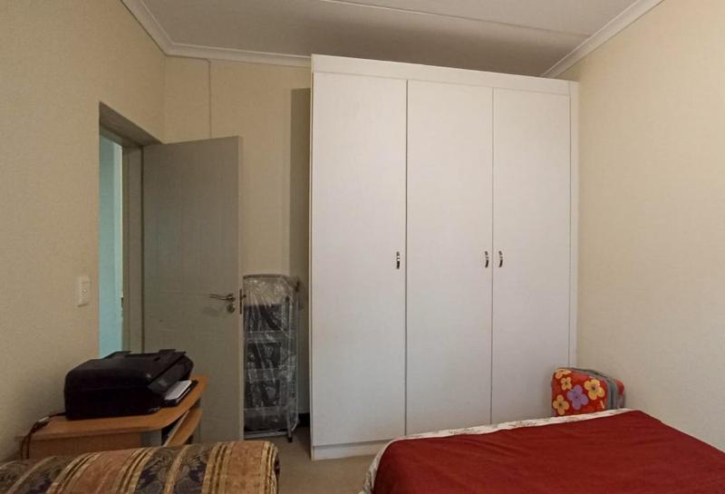 2 Bedroom Property for Sale in Beverley Gauteng