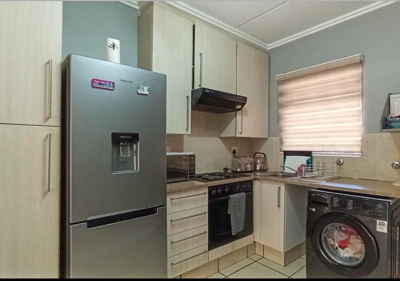 1 Bedroom Property for Sale in Beverley Gauteng