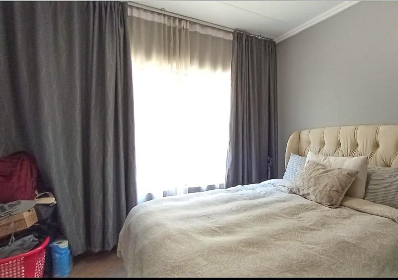 1 Bedroom Property for Sale in Beverley Gauteng