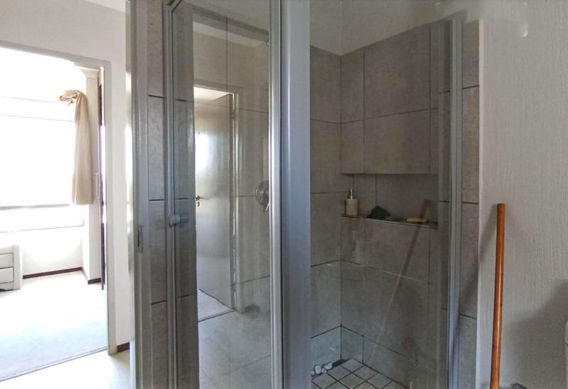 2 Bedroom Property for Sale in Broadacres Gauteng