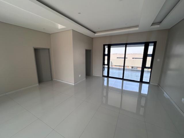 5 Bedroom Property for Sale in Six Fountains Residential Estate Gauteng