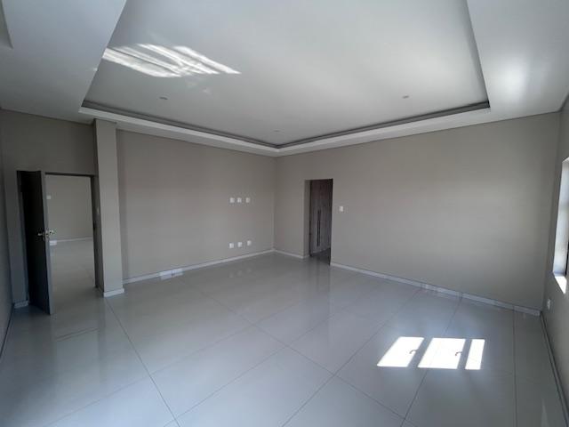 5 Bedroom Property for Sale in Six Fountains Residential Estate Gauteng