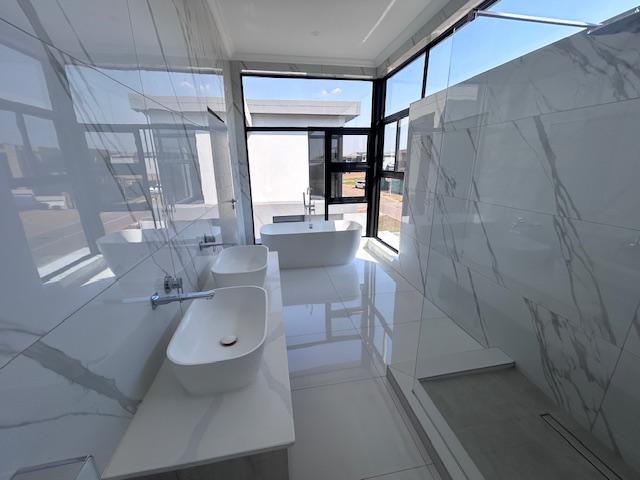 5 Bedroom Property for Sale in Six Fountains Residential Estate Gauteng