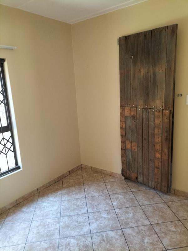 To Let 1 Bedroom Property for Rent in Elspark Gauteng
