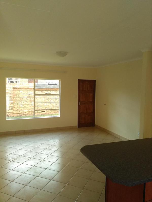 To Let 2 Bedroom Property for Rent in Witpoortjie Gauteng