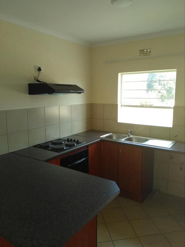 To Let 2 Bedroom Property for Rent in Witpoortjie Gauteng