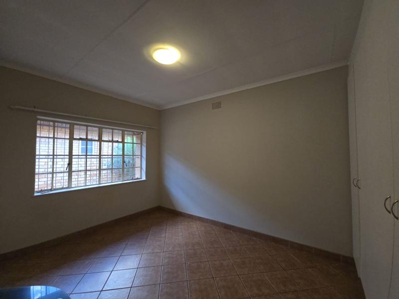 To Let 3 Bedroom Property for Rent in Greenhills Gauteng