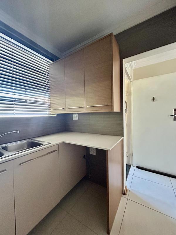 To Let 2 Bedroom Property for Rent in Sandown Gauteng