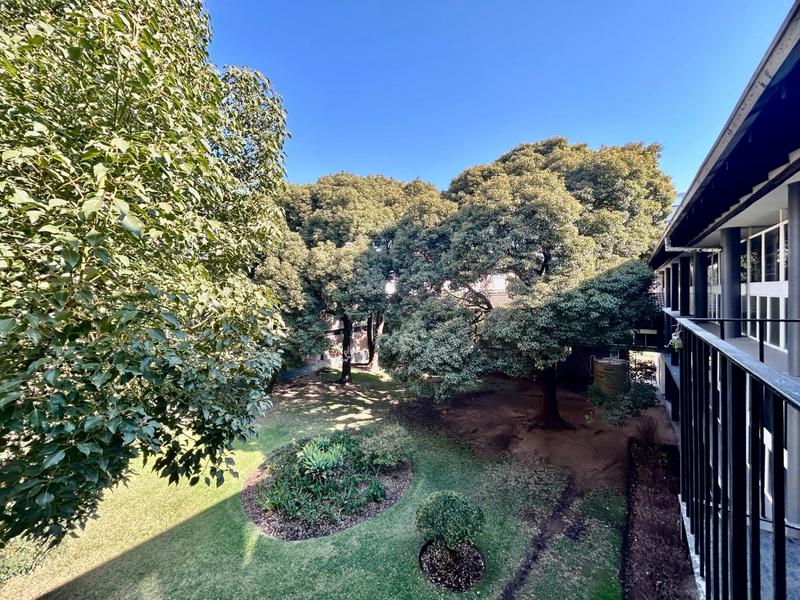 To Let 2 Bedroom Property for Rent in Sandown Gauteng