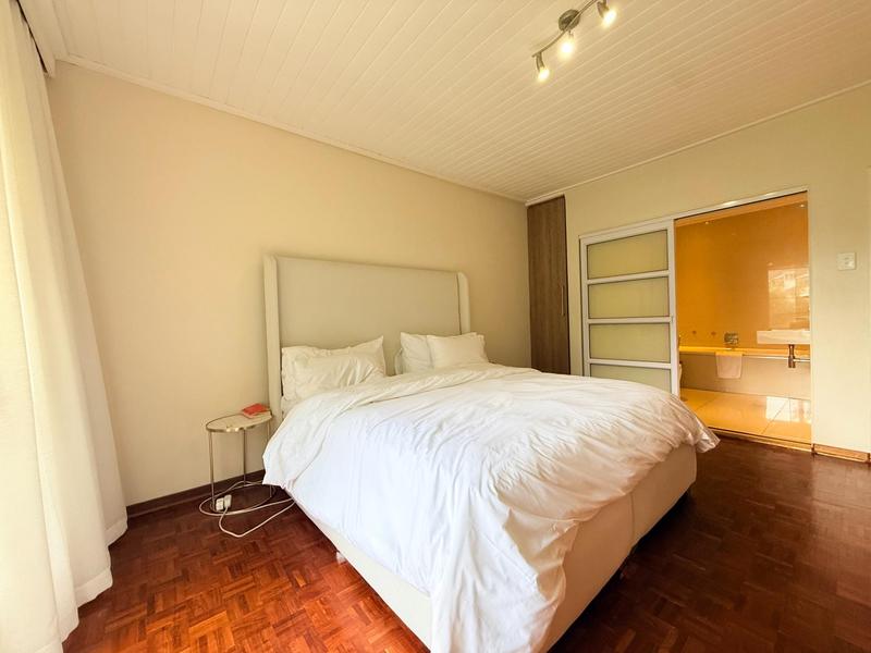 To Let 2 Bedroom Property for Rent in Sandown Gauteng