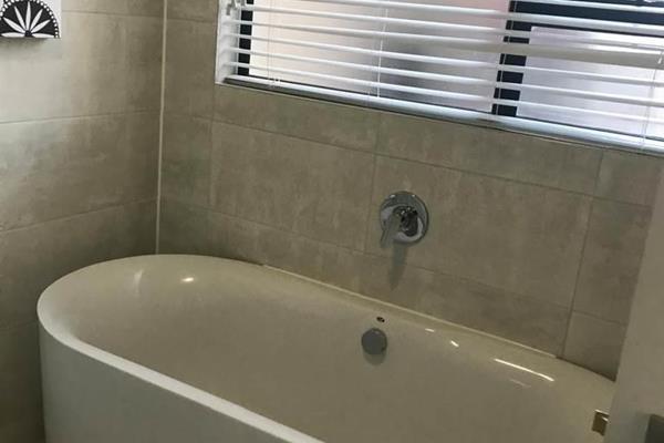 To Let 3 Bedroom Property for Rent in Waterfall Gauteng