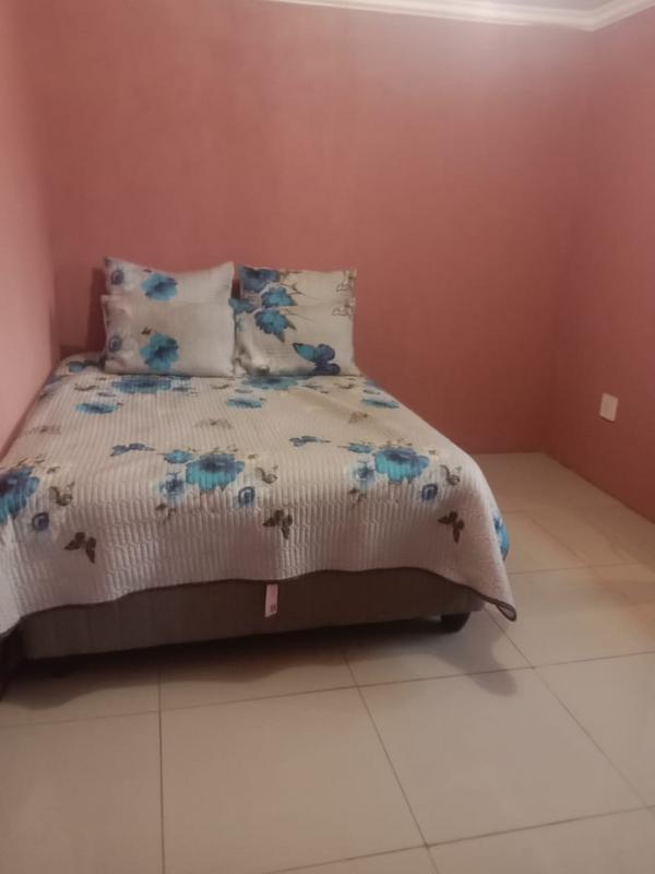 6 Bedroom Property for Sale in Soshanguve East Gauteng