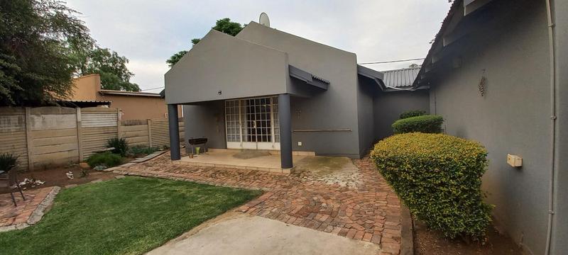3 Bedroom Property for Sale in Three Rivers Gauteng
