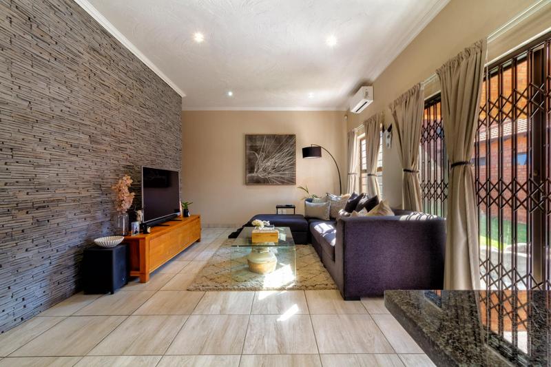 To Let 3 Bedroom Property for Rent in North Riding Gauteng