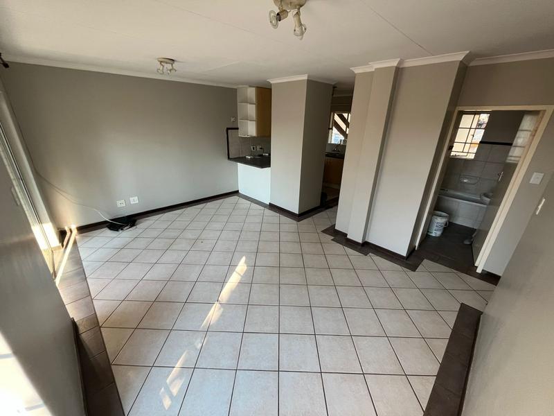 To Let 2 Bedroom Property for Rent in Olympus AH Gauteng