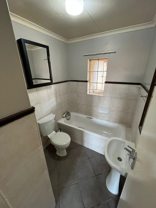 To Let 2 Bedroom Property for Rent in Olympus AH Gauteng