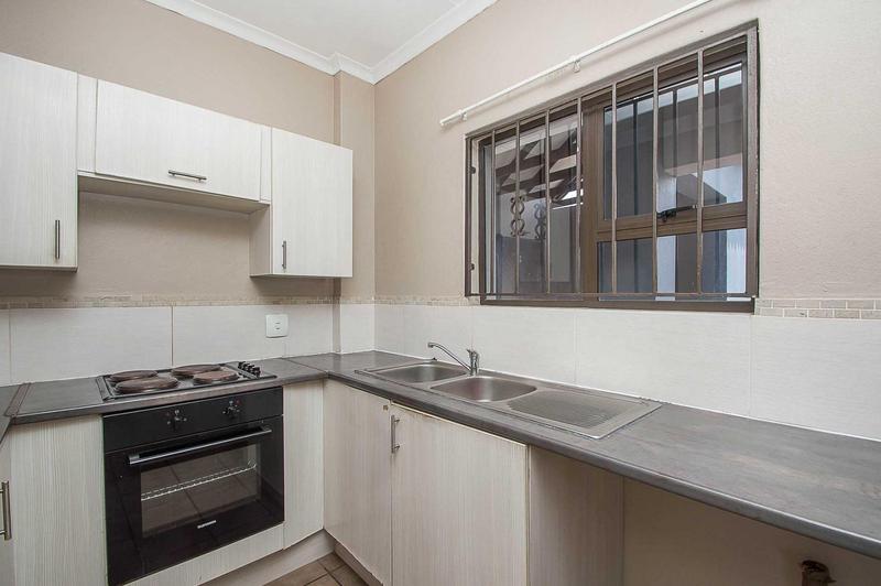 2 Bedroom Property for Sale in Honeydew Grove Gauteng