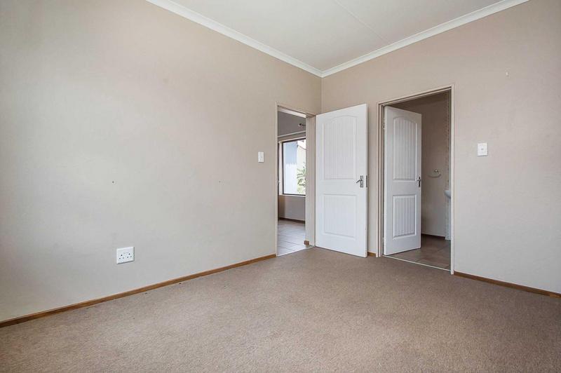 2 Bedroom Property for Sale in Honeydew Grove Gauteng