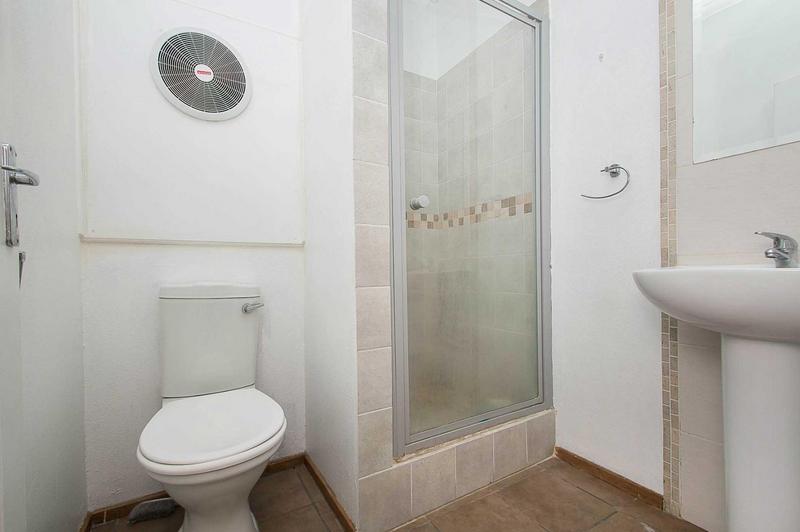 2 Bedroom Property for Sale in Honeydew Grove Gauteng