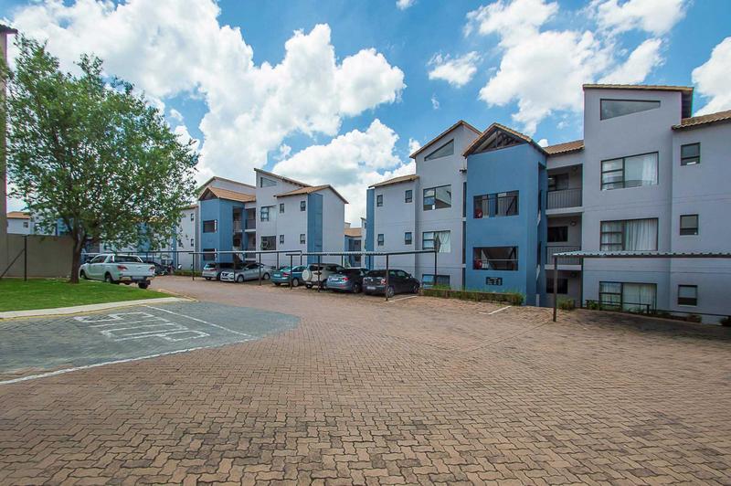 2 Bedroom Property for Sale in Honeydew Grove Gauteng