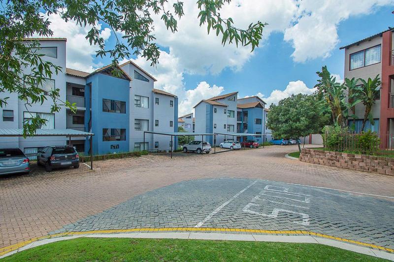 2 Bedroom Property for Sale in Honeydew Grove Gauteng