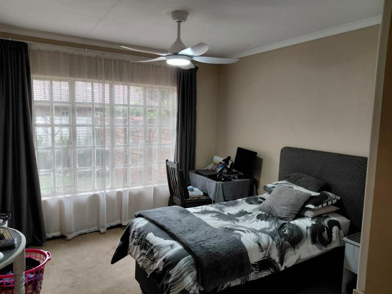 2 Bedroom Property for Sale in Annlin Gauteng
