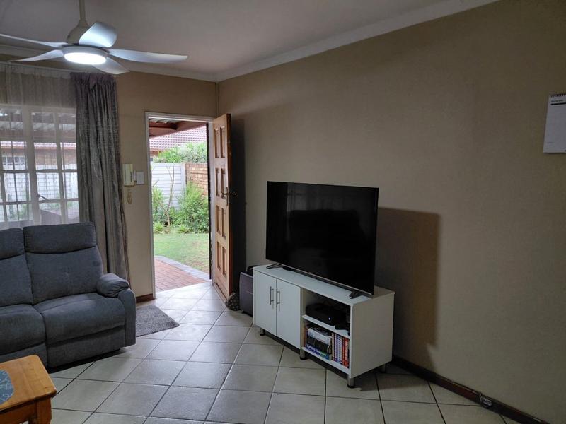 2 Bedroom Property for Sale in Annlin Gauteng