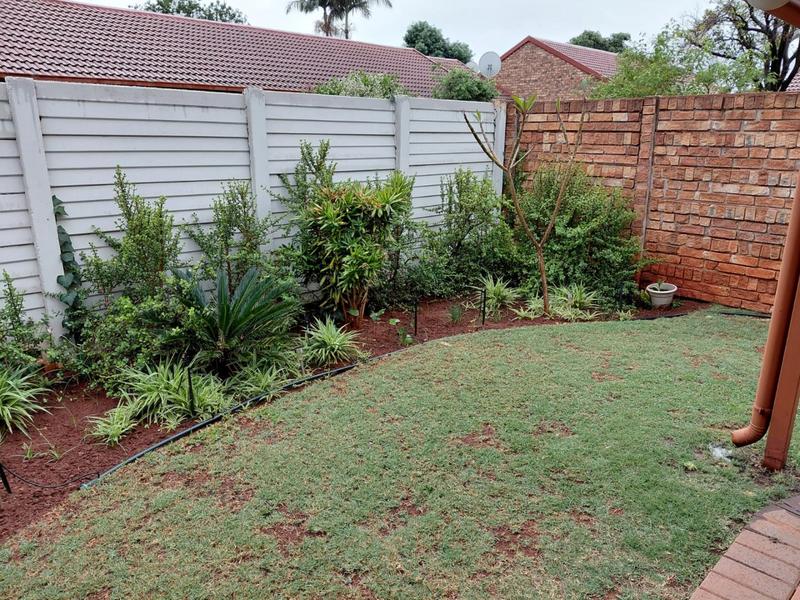2 Bedroom Property for Sale in Annlin Gauteng