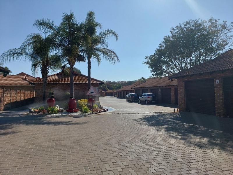 2 Bedroom Property for Sale in Annlin Gauteng