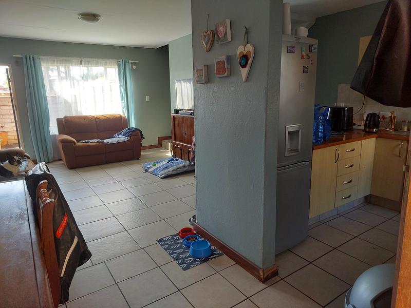 2 Bedroom Property for Sale in Annlin Gauteng