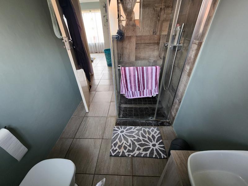 2 Bedroom Property for Sale in Annlin Gauteng